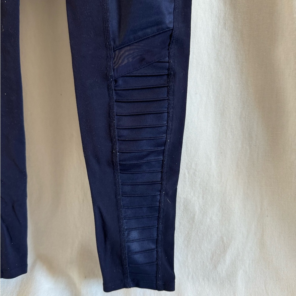 Alo size S Moto Ribbed Leggings - Picture 2 of 6